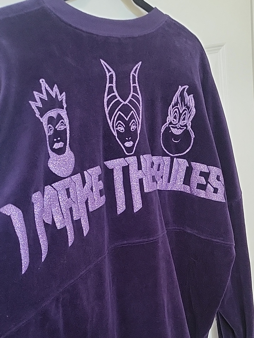 Disney Villans Spirit Jersey in a Dark Purple Velvetish Fabric Size XL - Picture 10 of 16